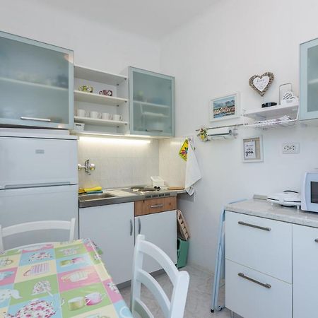 Apartment Luiza With Terrace 바슈카 외부 사진